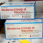 12:37 Cea de-a doua tranşă de doze de vaccin Moderna a ajuns în România