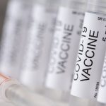 08:31 The Telegraph: Un vaccin universal, împotriva tuturor variantelor coronavirusului, ar putea fi disponibil într-un an