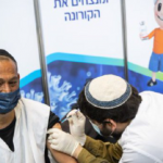 18:38 Israelul a început administrarea celei de-a treia doze de vaccin împotriva Covid-19