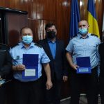 15:50 Polițiști locali, felicitați de Romanescu
