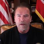 Arnold Schwarzenegger s-a adresat ruşilor şi lui Putin. „Puteţi opri acest război”