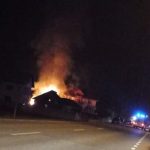 23:19 Incendiu violent la o casă din Iezureni