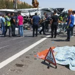 08:02 Carnagiu în Turcia. Două accidente, cel puţin 32 de morţi şi zeci de răniţi