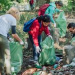 14:39 Mii de voluntari fac curat, sâmbătă, în Gorj